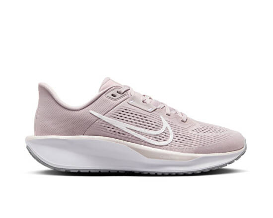 WMNS QUEST 6 - Nike
